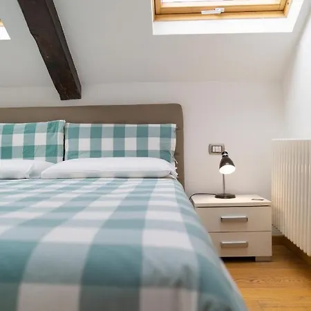 公寓 Napolidays Mansarda Nicola