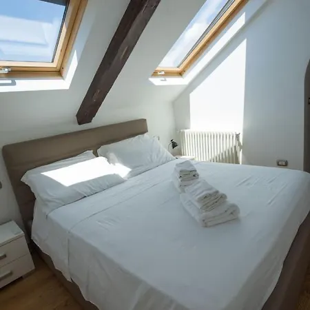 Napolidays Mansarda Nicola *