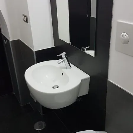 公寓 Napolidays Mansarda Nicola